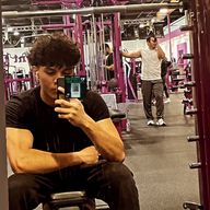 Luis, 19