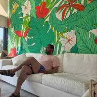 Gerardo, 46