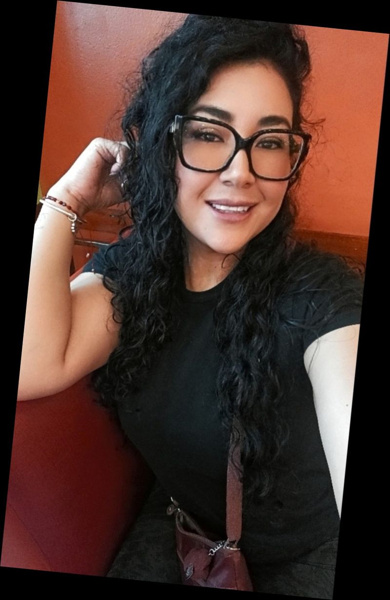 Nathaly, 38