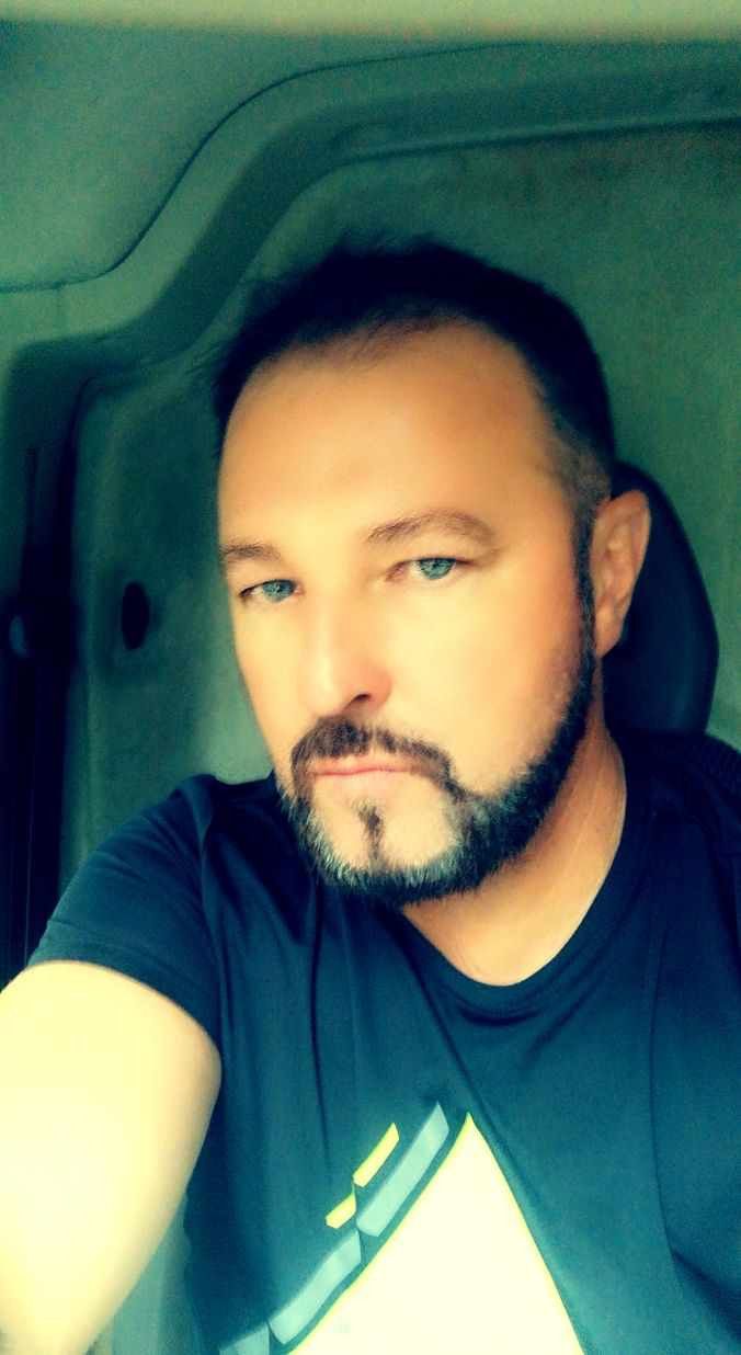 Artur, 53