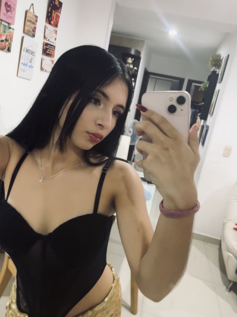Mariana, 18
