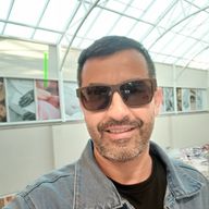 Carlos, 46