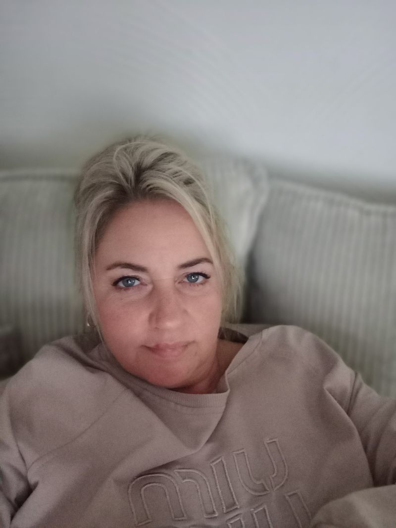 Dorota, 49