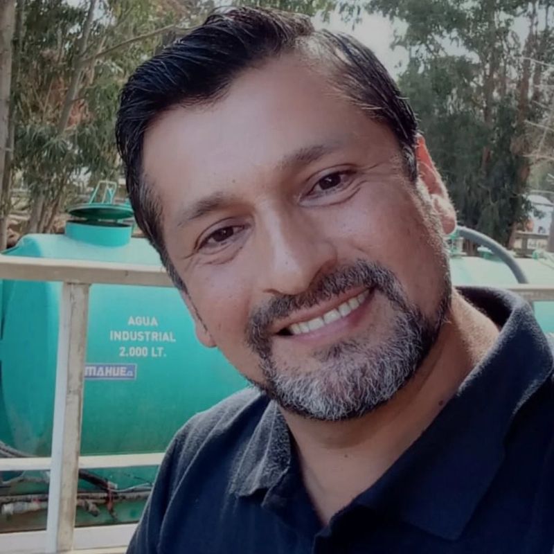 Cristian, 43