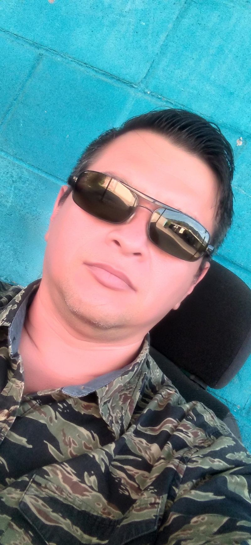 Miguel, 51