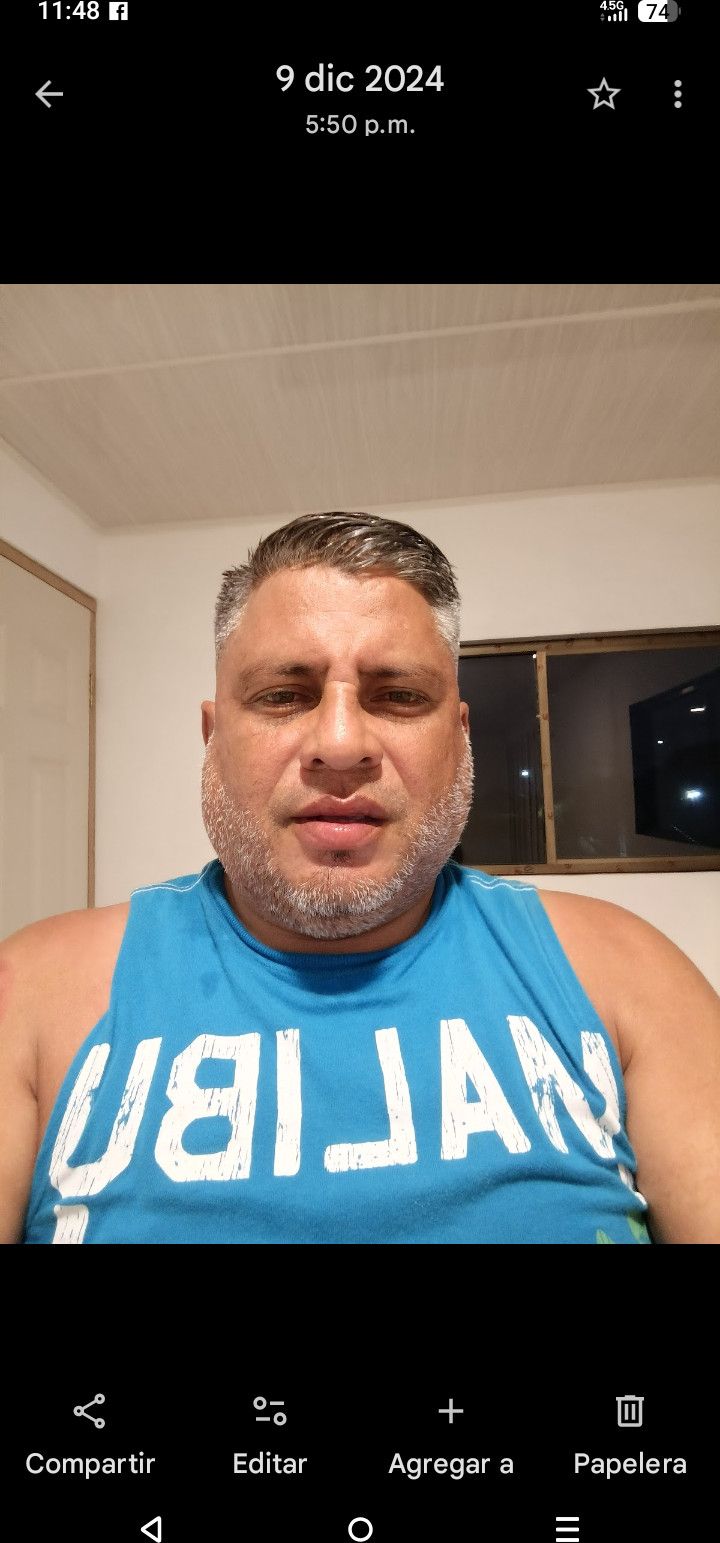 Reggie, 48