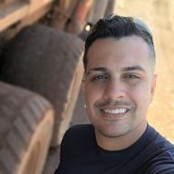 Bruno, 32