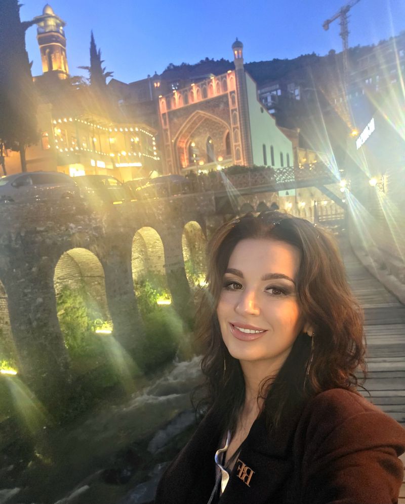 Alla, 50