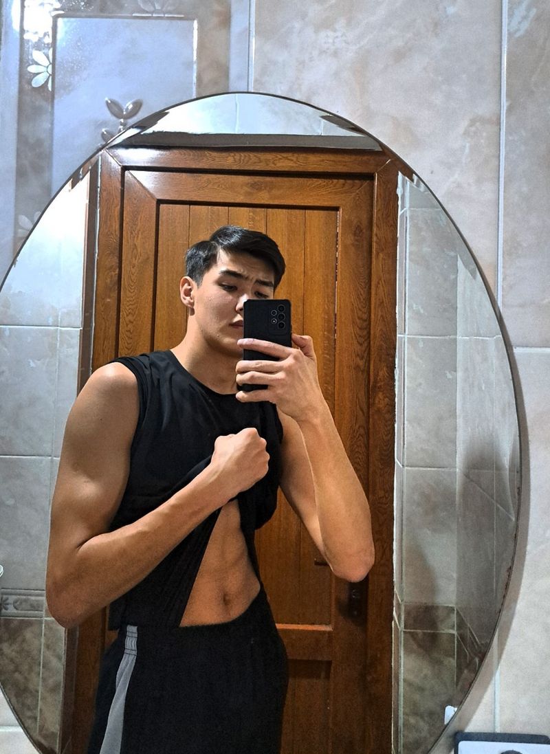 Алим, 19