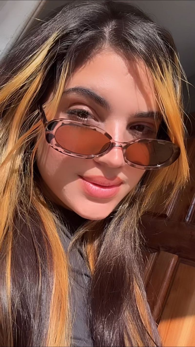 Leandra, 23