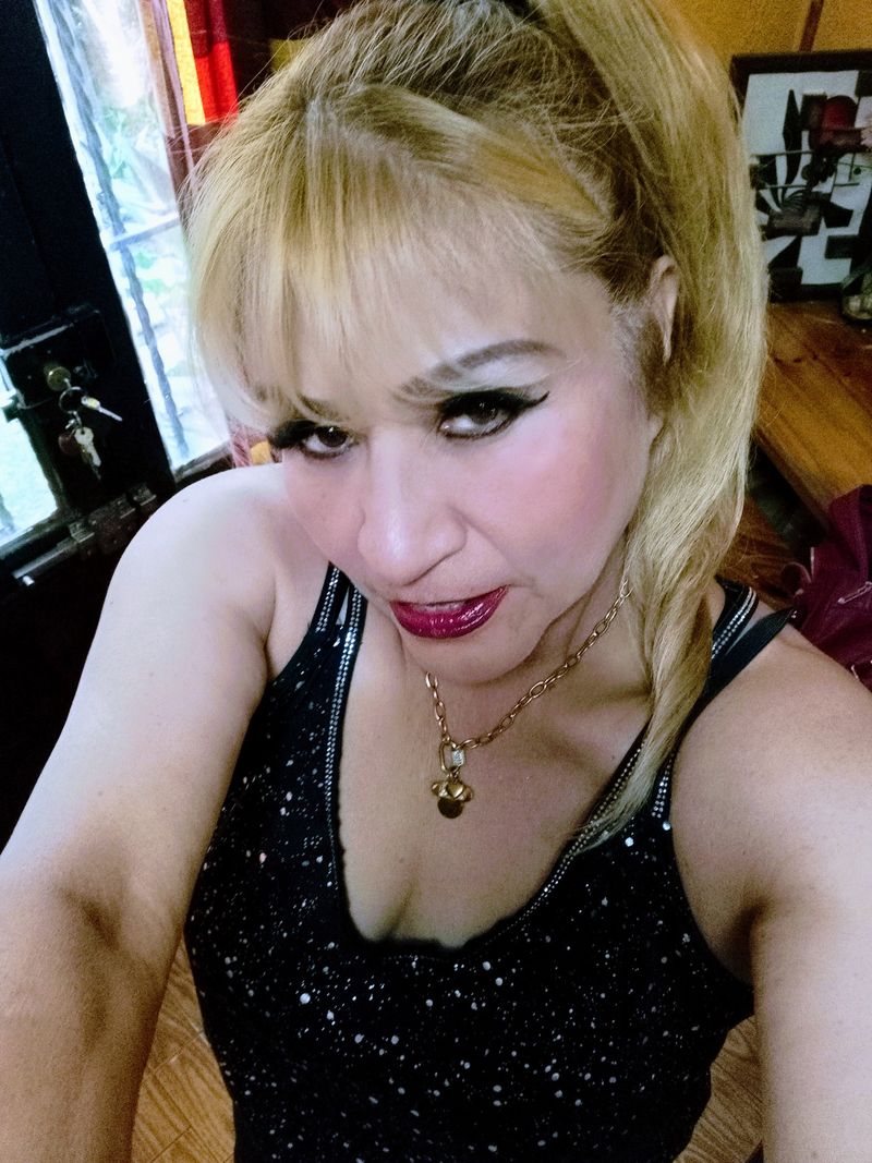 Adrie Desiree, 48