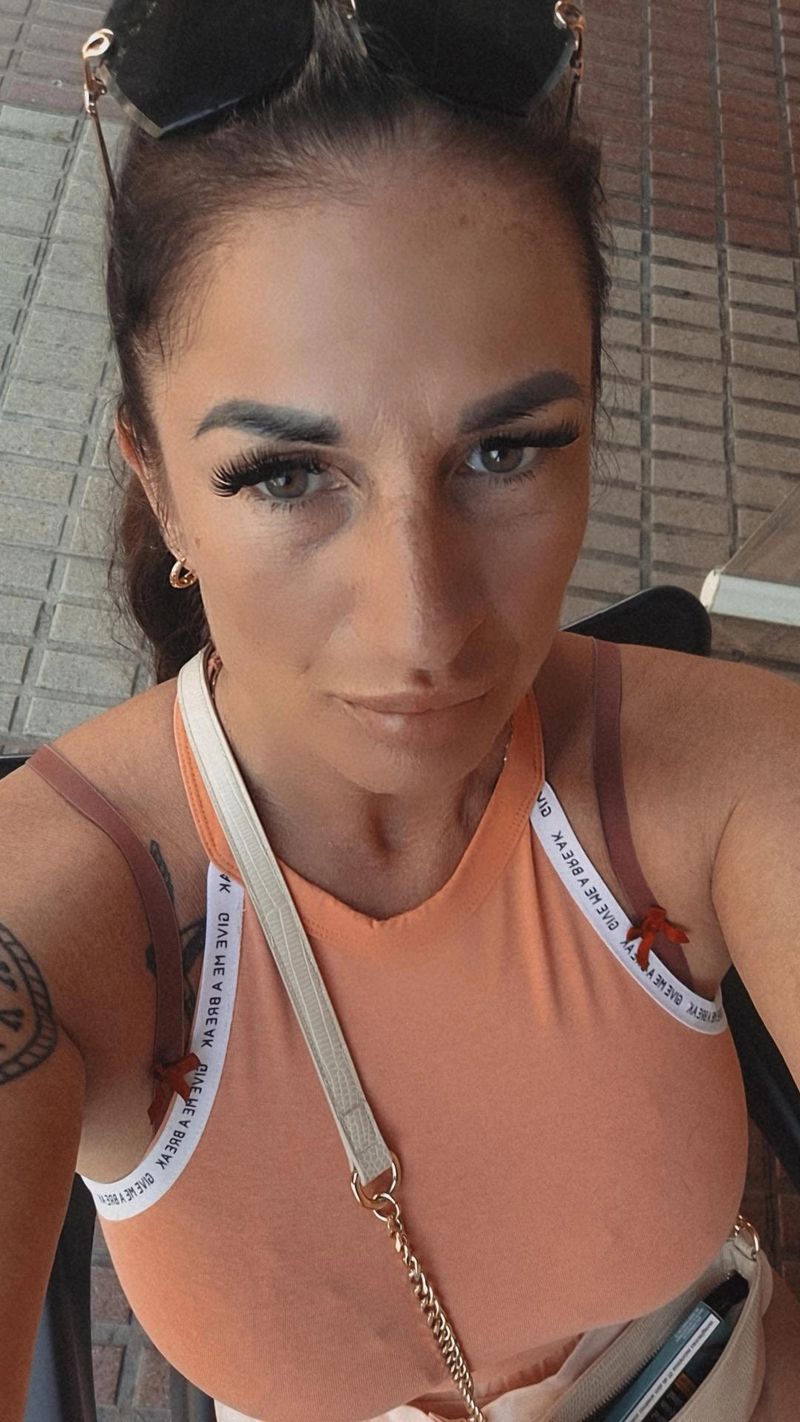 Iwona, 40