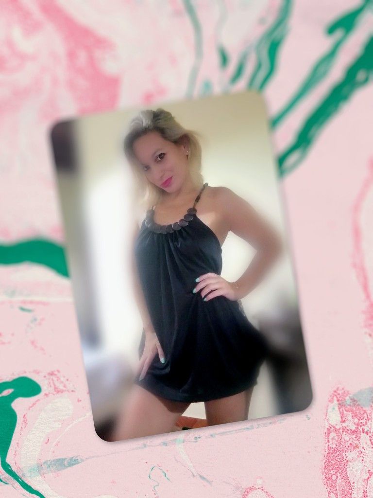 Valeria, 40