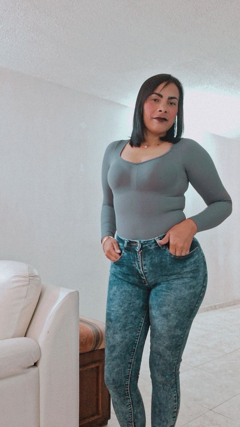 Diana, 40