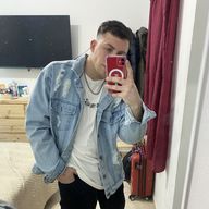 Julian, 25