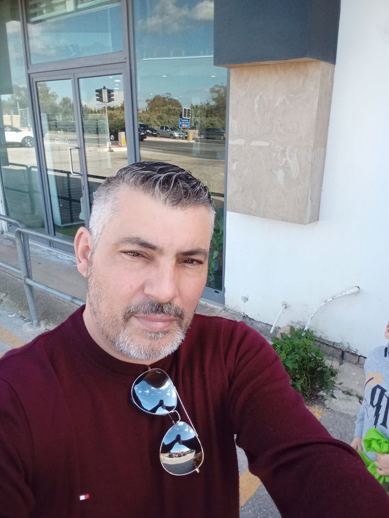 Antoine, 47