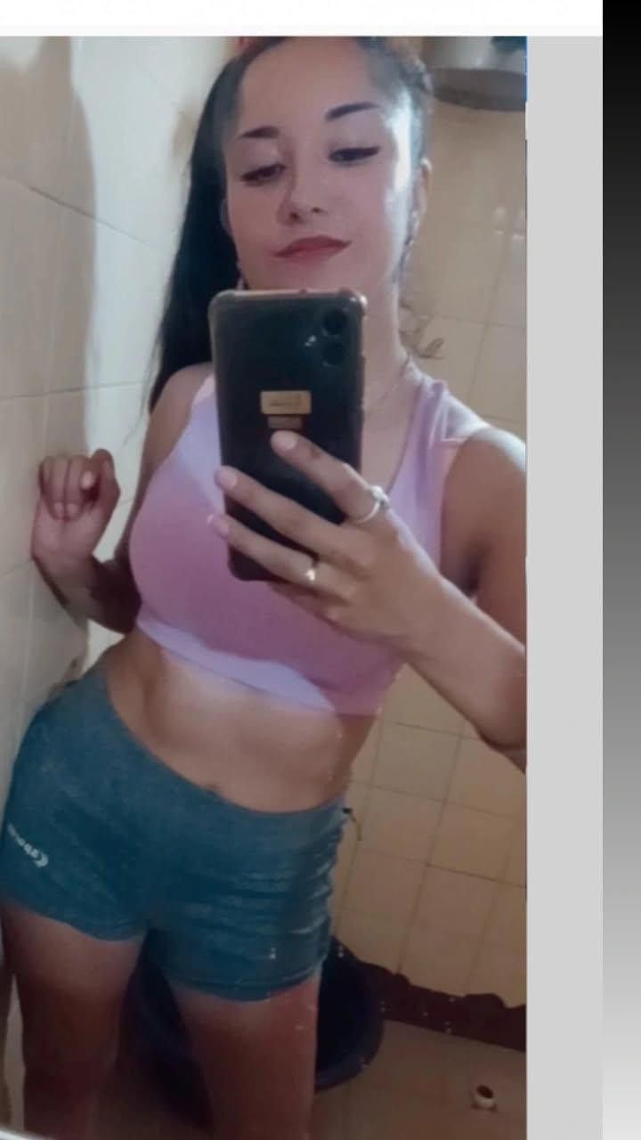 Carolina, 33
