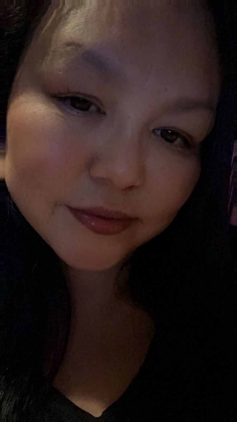 Linda, 48
