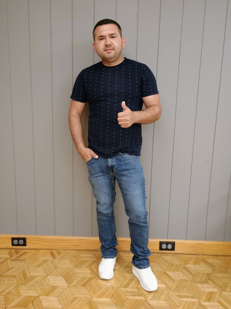 Robert, 33