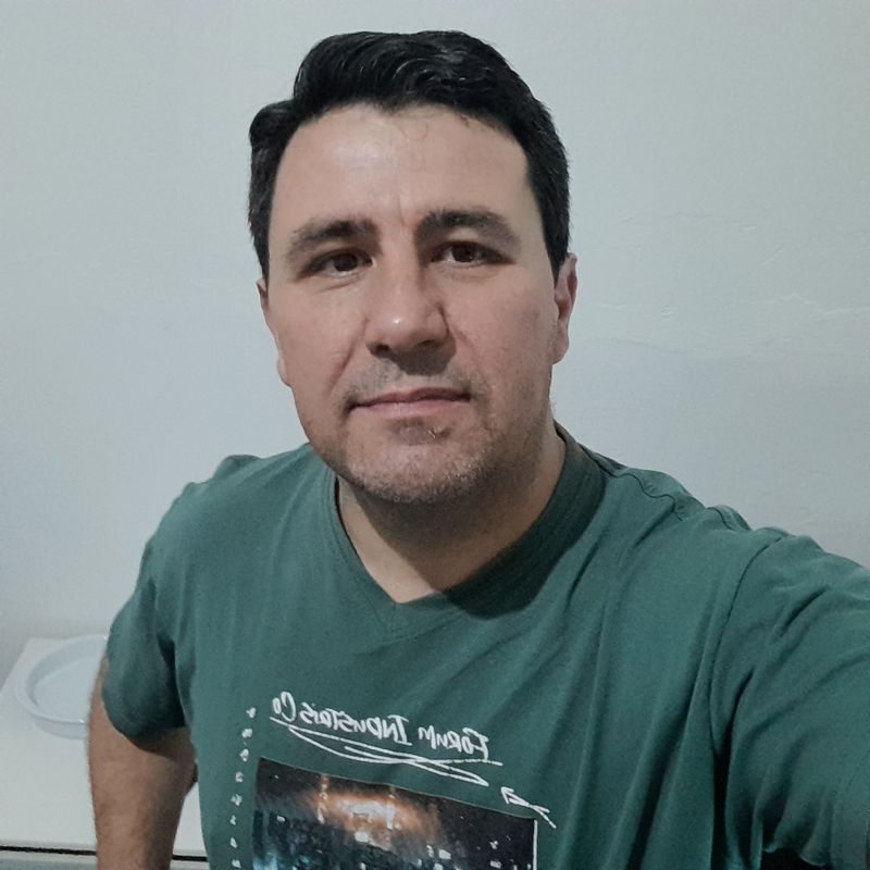Andres, 47