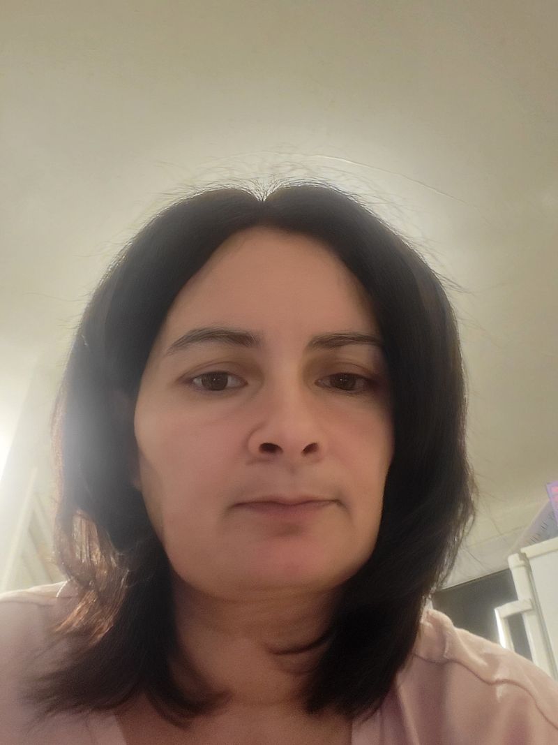 Sophie, 44