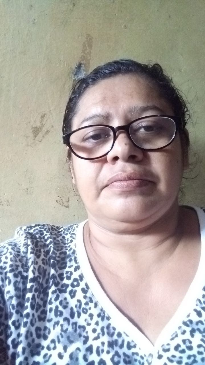 Myriam, 48