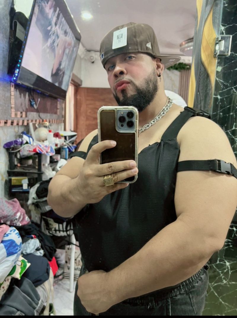 Crhistian, 43