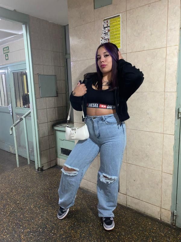 Araceli, 24