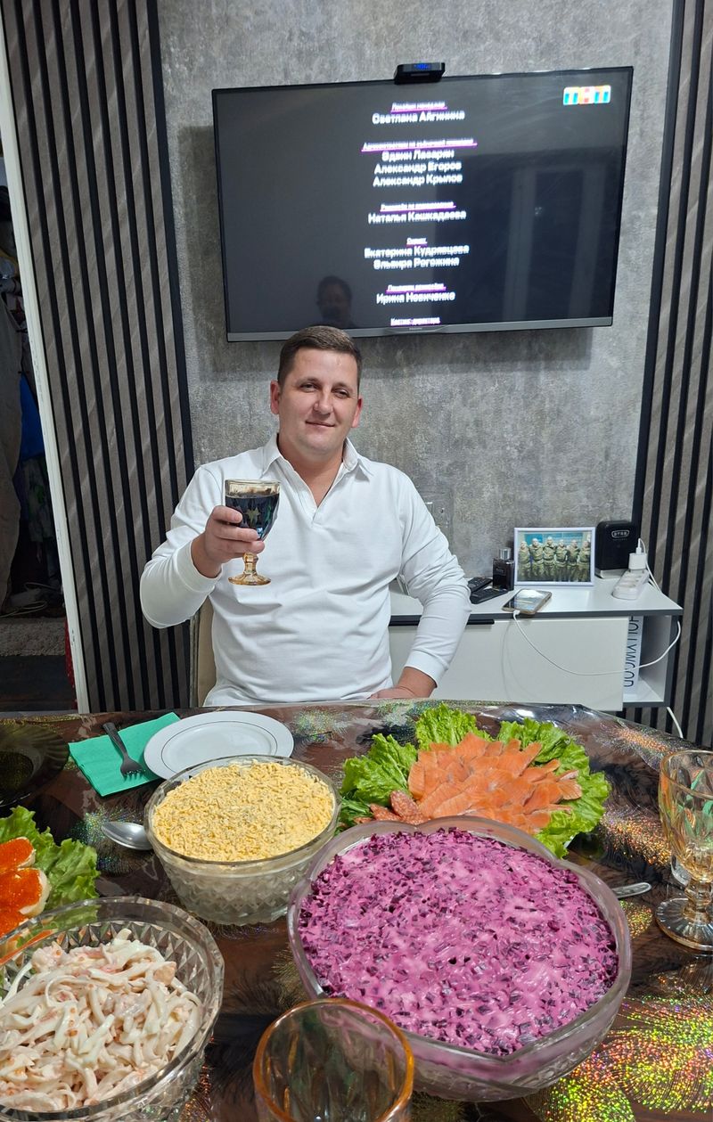 Владимир, 38