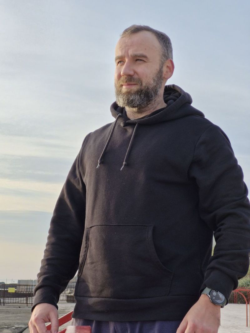 Aleksey, 42