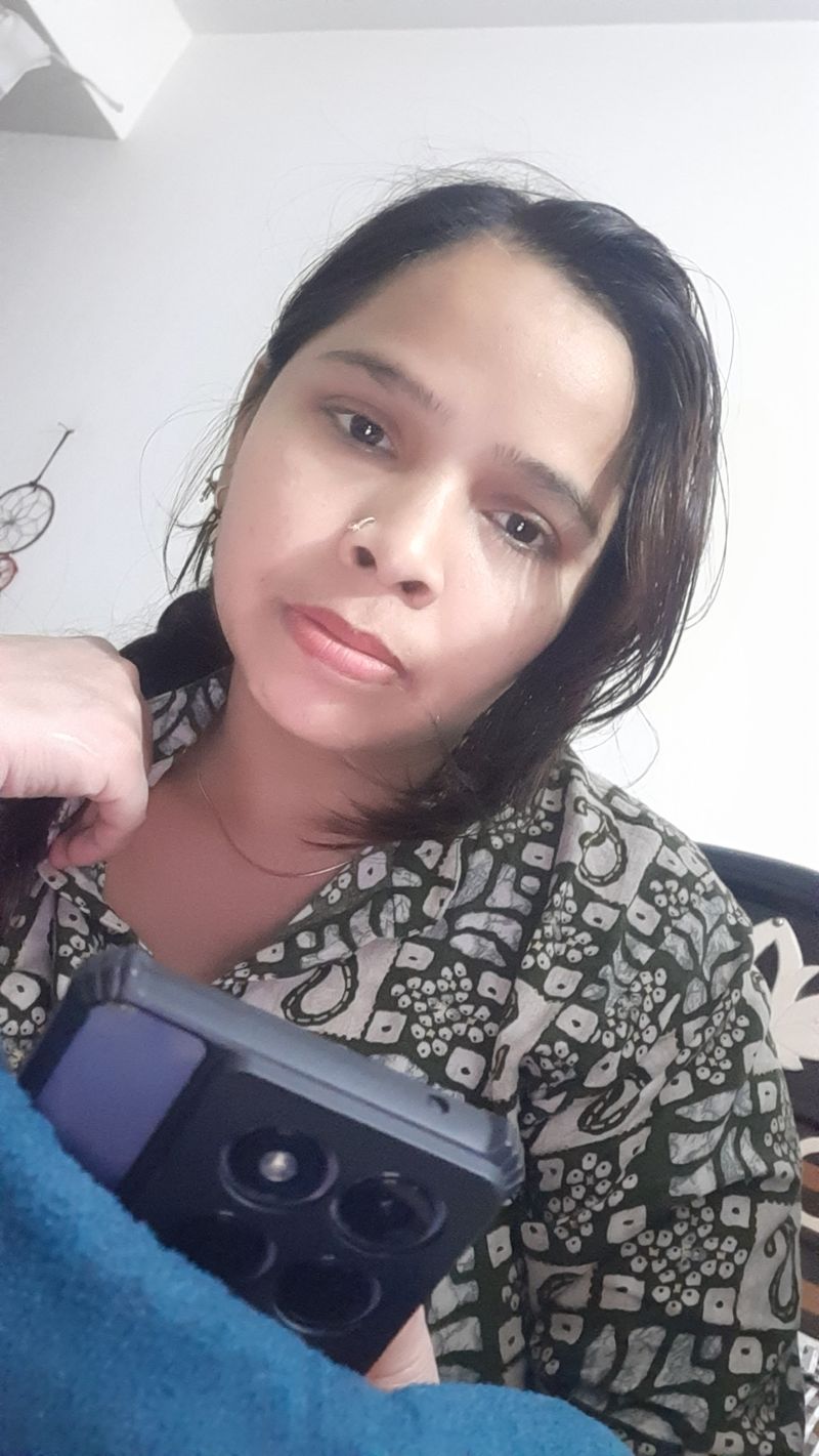 Shabnamquereshi, 33