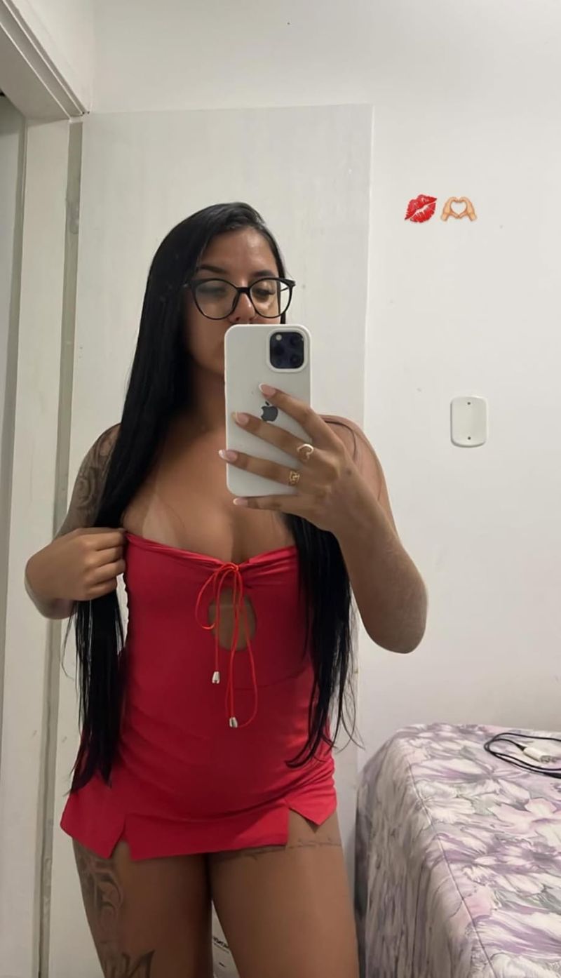 Sofia, 27