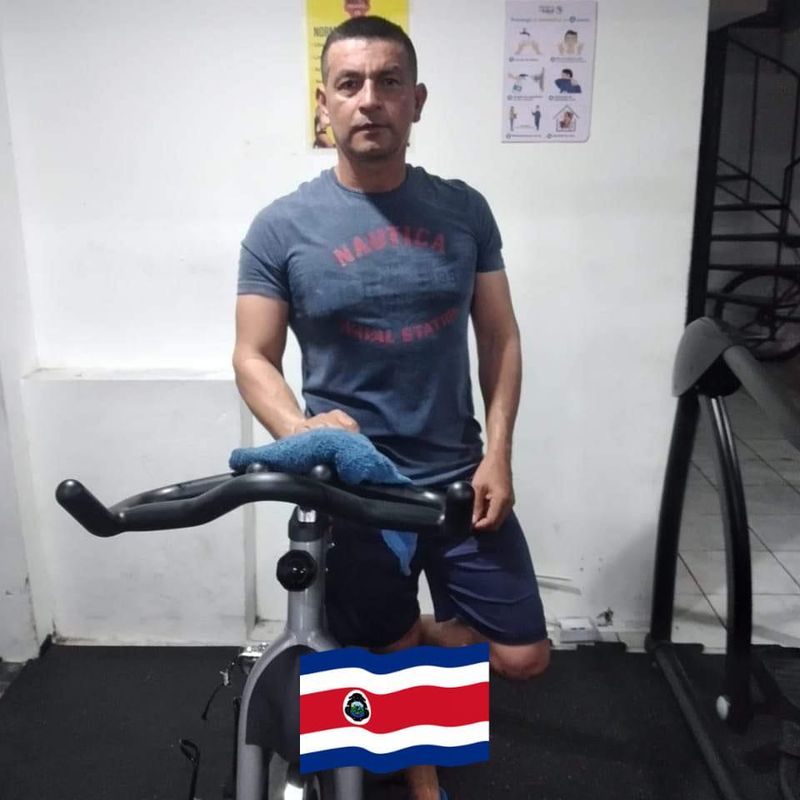 Héctor, 45