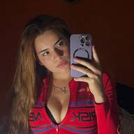 Liz, 26