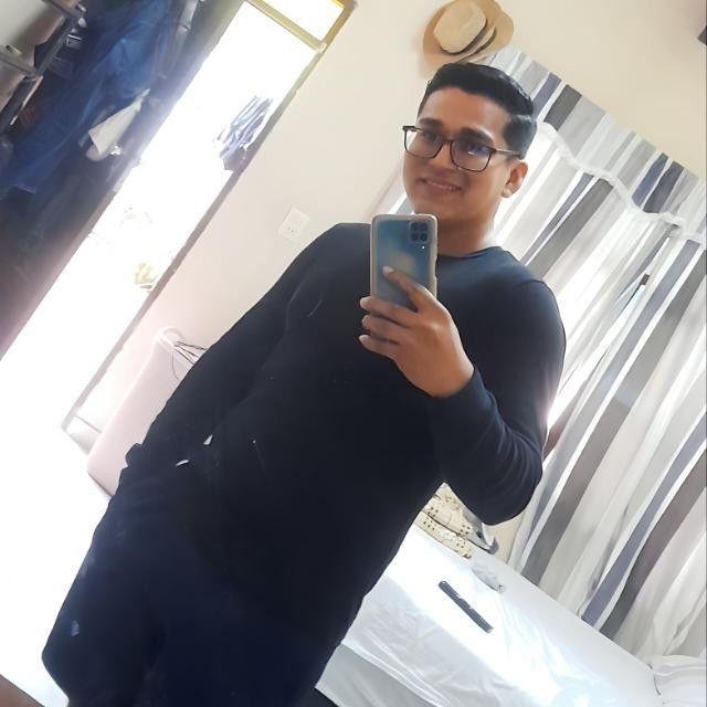 Fernando, 28
