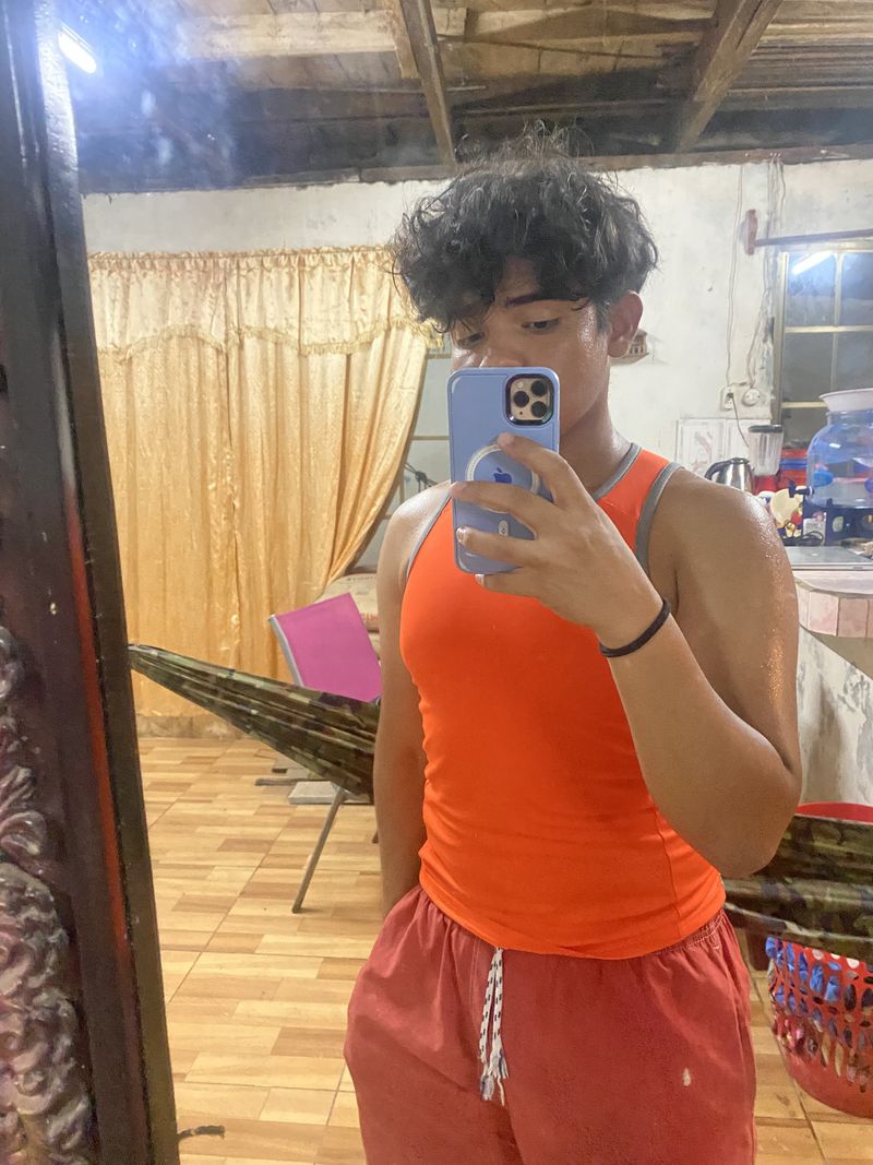 Otoniel, 23