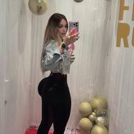 Adriana, 27
