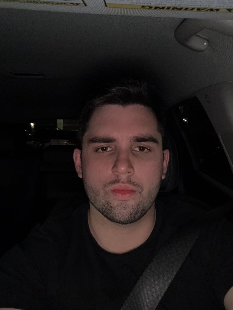 Pedro, 27