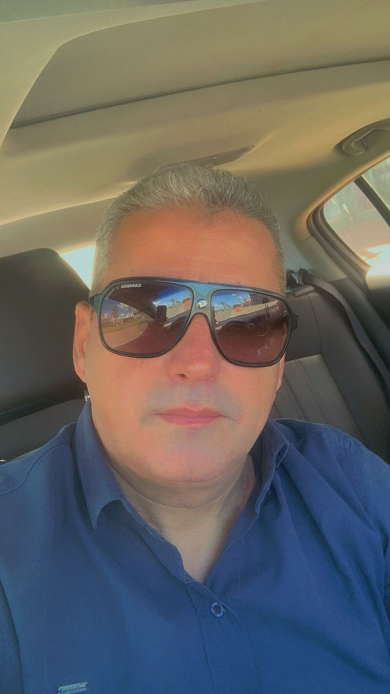 Jose, 52
