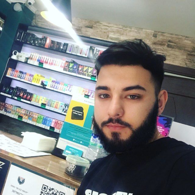 Аваз, 29
