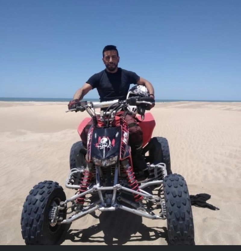 Albert, 39