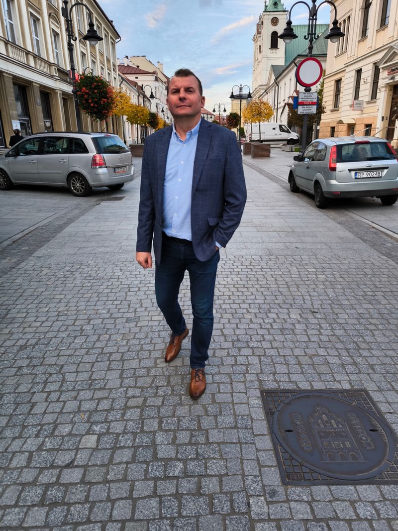 Paweł, 48