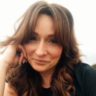 Magda, 43
