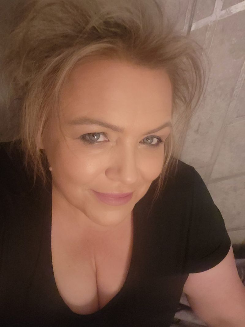 Justina, 52