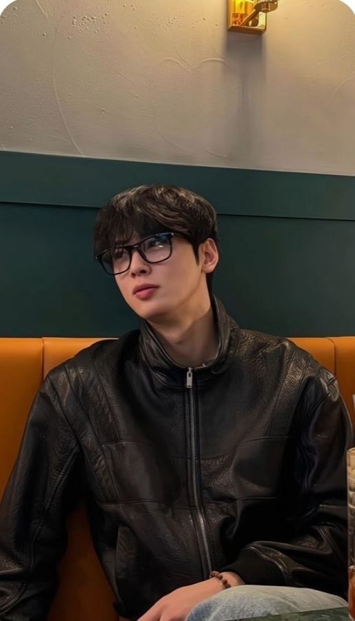 Cha Eun-woo, 28