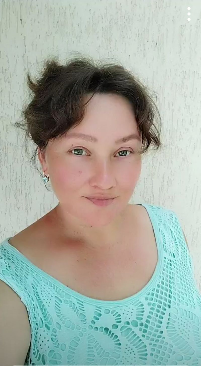 Zhanna, 40