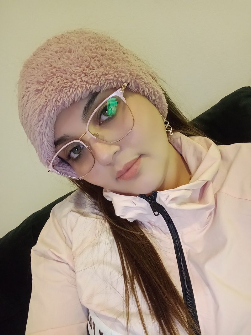 Tamara, 34