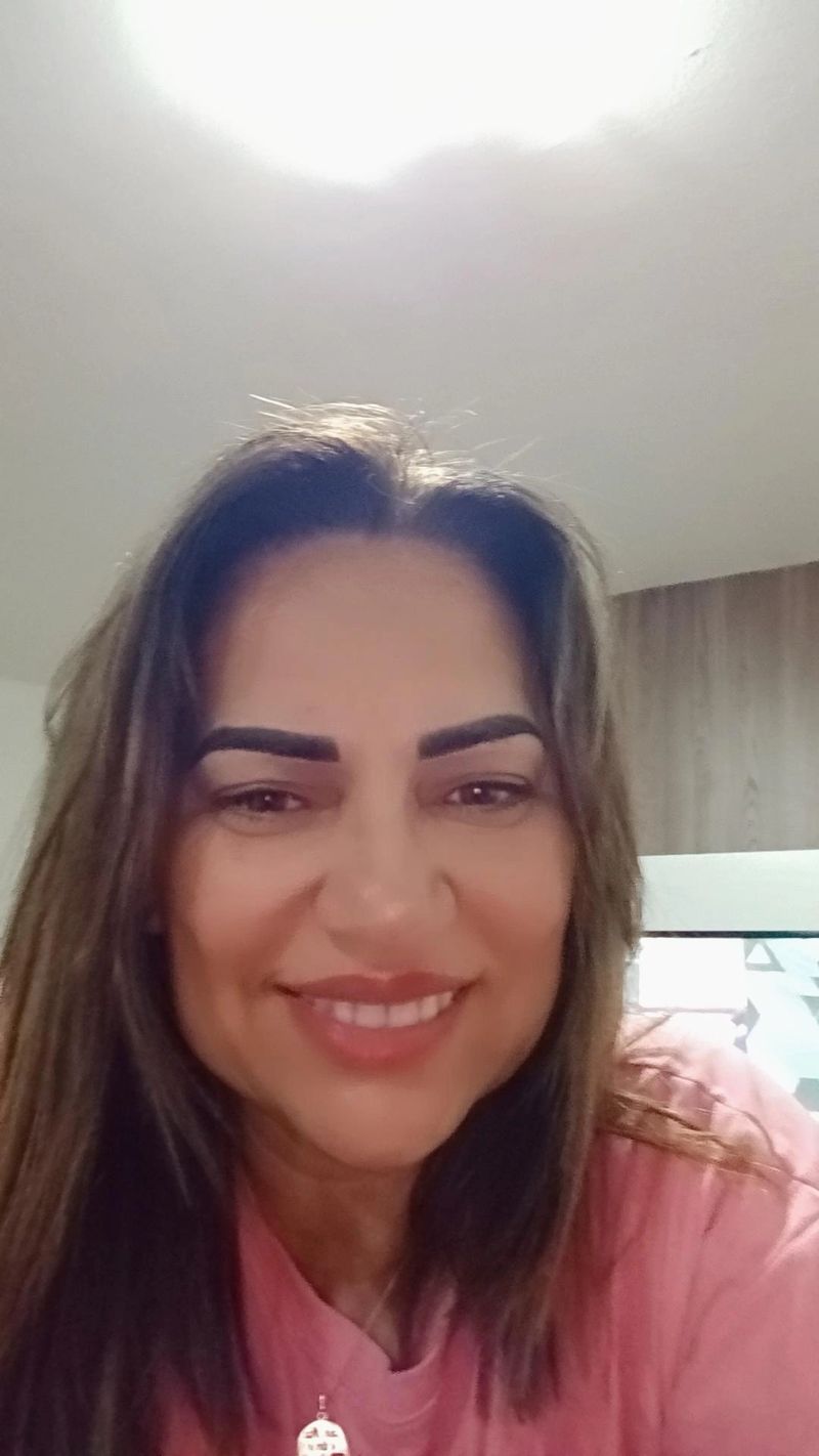 Ana Lucia, 50