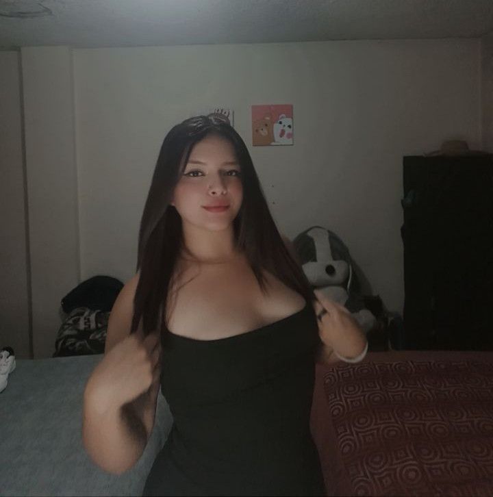 Gaby, 24