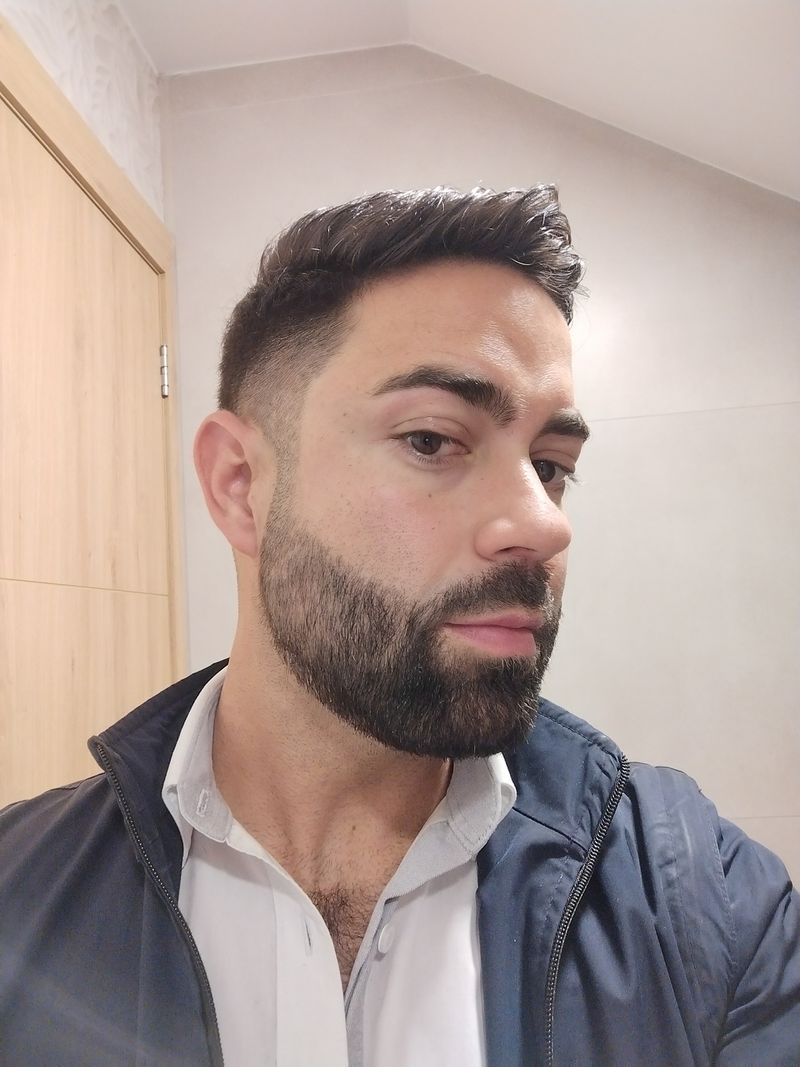 Daniel, 35